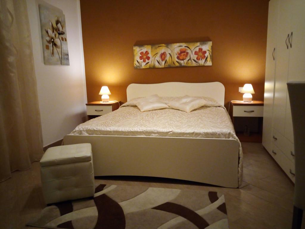 L'Oasi Del Porto Bed & Breakfast Trapani Exterior photo